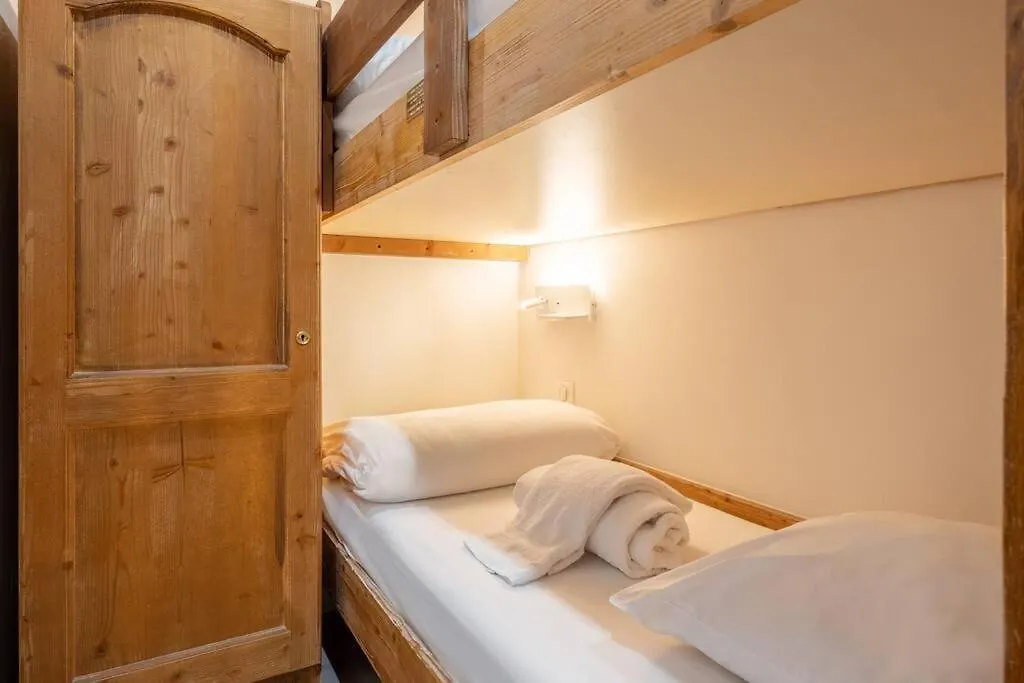 Le Cristal - Central Apartment Close To The Slopes & Free Parking - By Cozee Rentals Chamonix 0*,